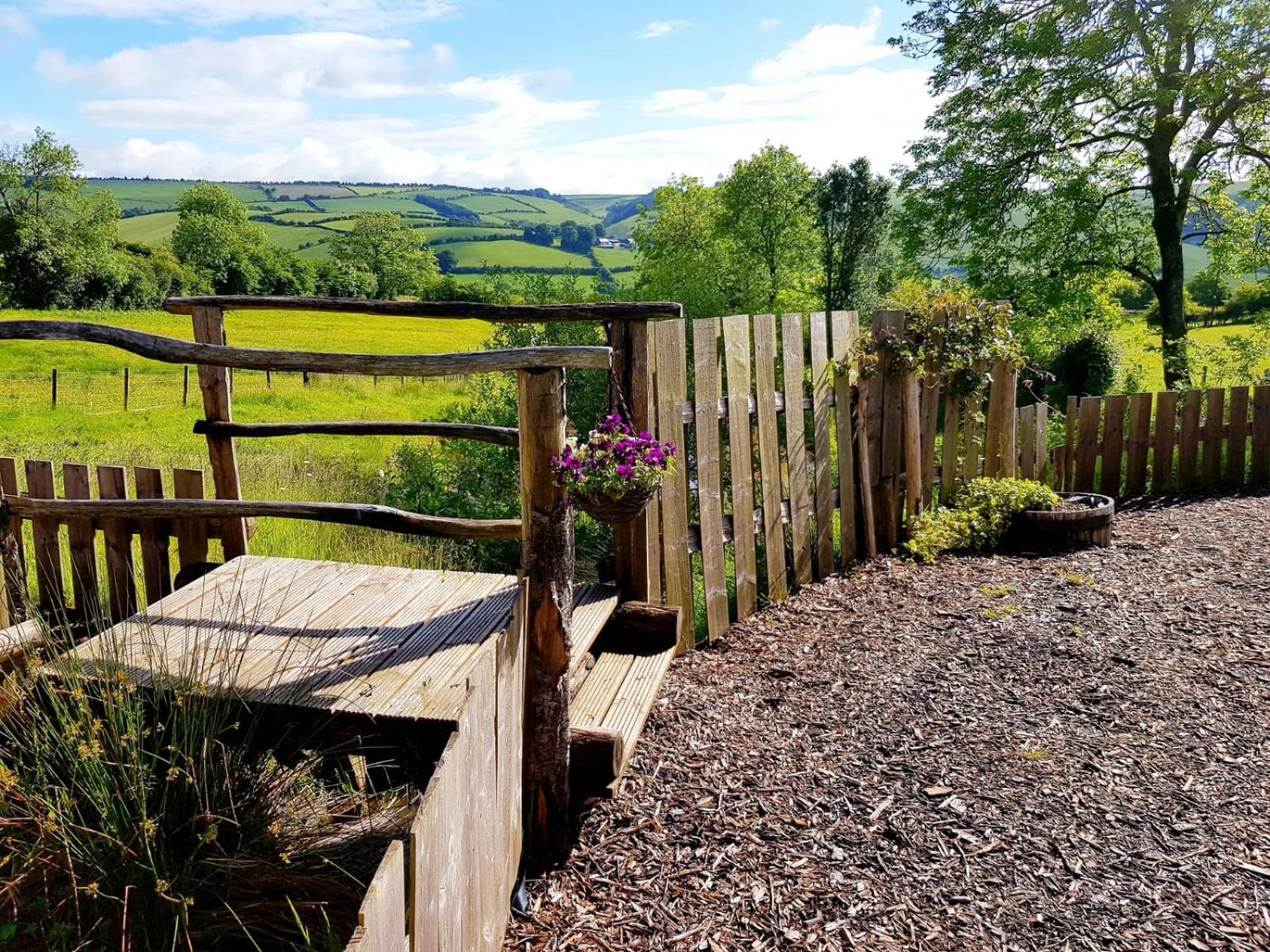 Eco Accommodation Cornflower Craven Arms Exterior photo